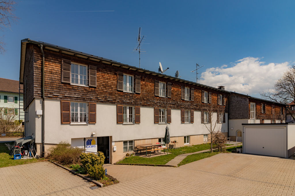 Wohnhaus mit Holzfassade