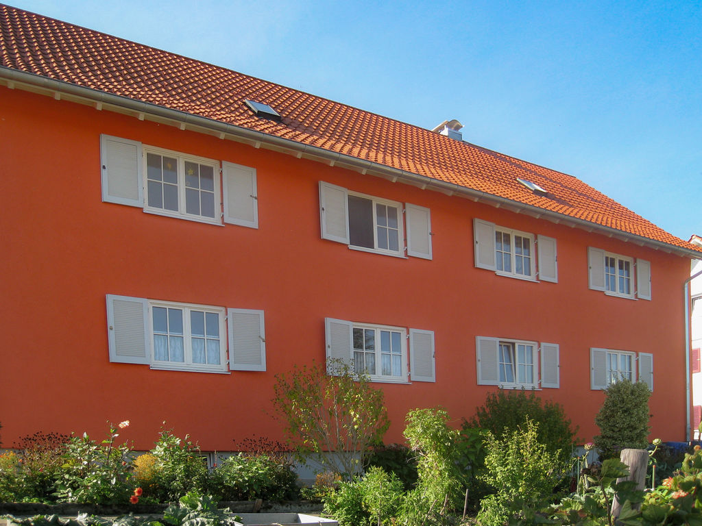 GKWG Lindau (B) Paradiesweg 6-8 Ein Mehrfamilienhaus mit auffälliger Fassade