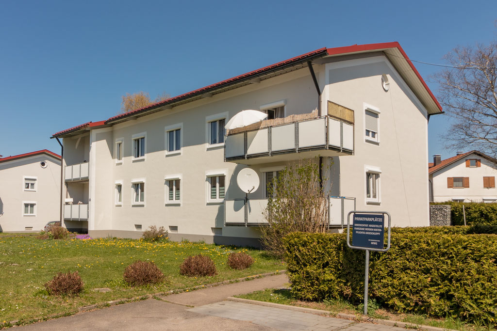 GKWG Lindau (B) Lindenberger Str. 20 Wohnhaus mit Balkons und Gründfläche